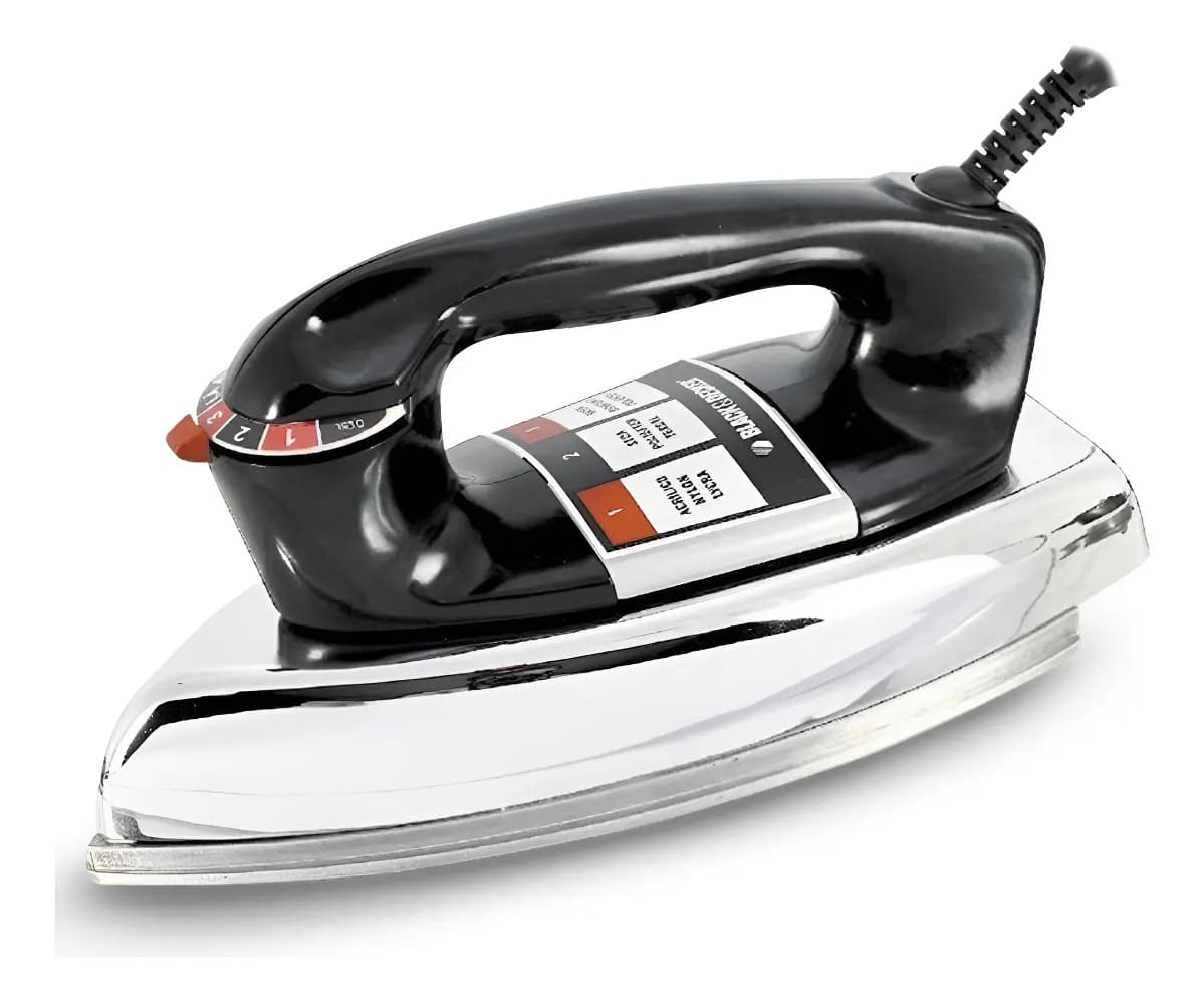 Ferro de Passar Roupa à Seco Black+Decker VFA1110XM6 Base de Alumínio